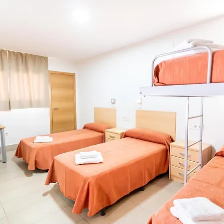 Inturjoven Хостел